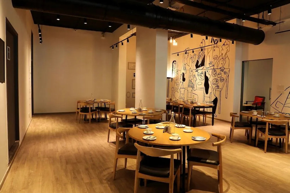 Super Townhouse Bombay Exhibition Centre Goregaon