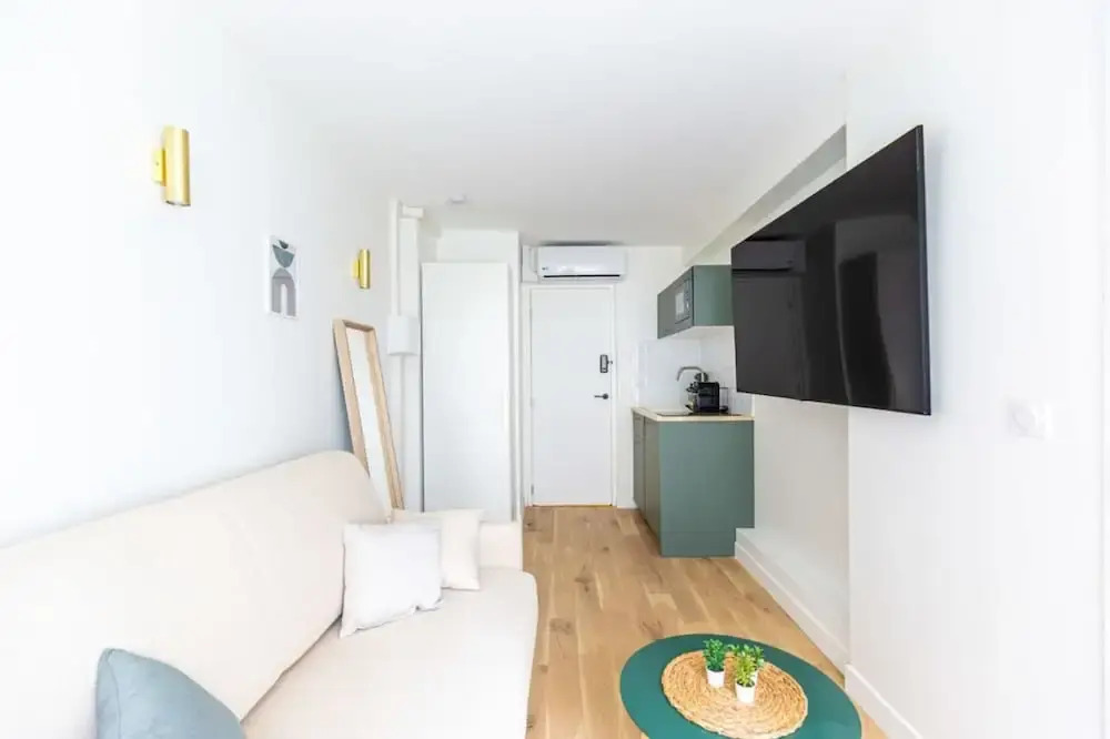 Lavie Maison Equipped Studio