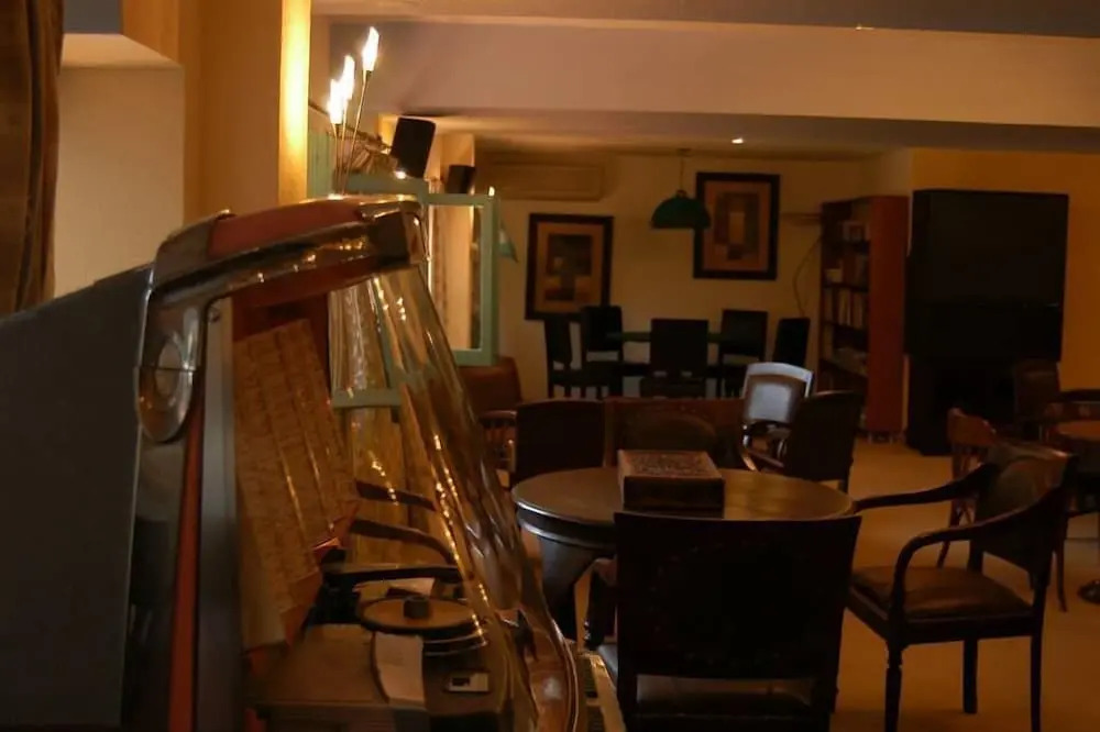 Aegeon Hotel