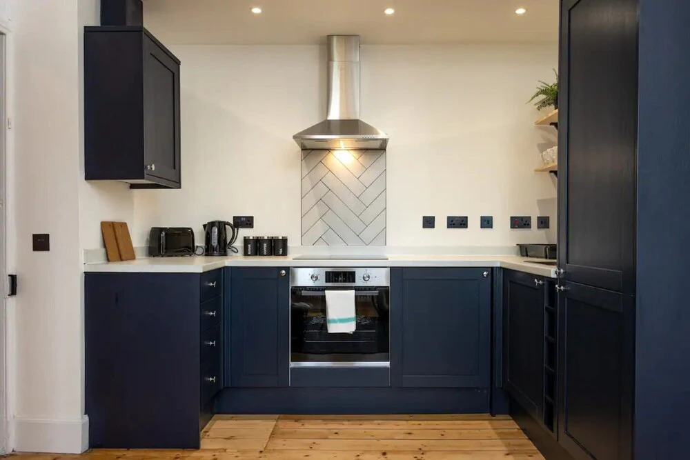Brand New 1 Bedroom Apartment Right Beside Arthur's Seat