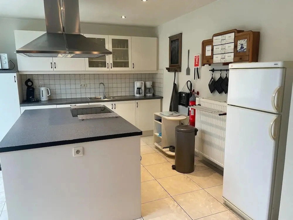 Five-bedroom Holiday Home in Somme-leuze