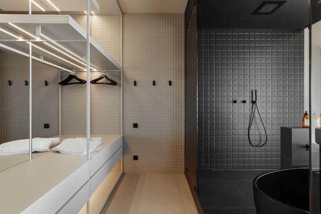 Sea and Sky Apartment