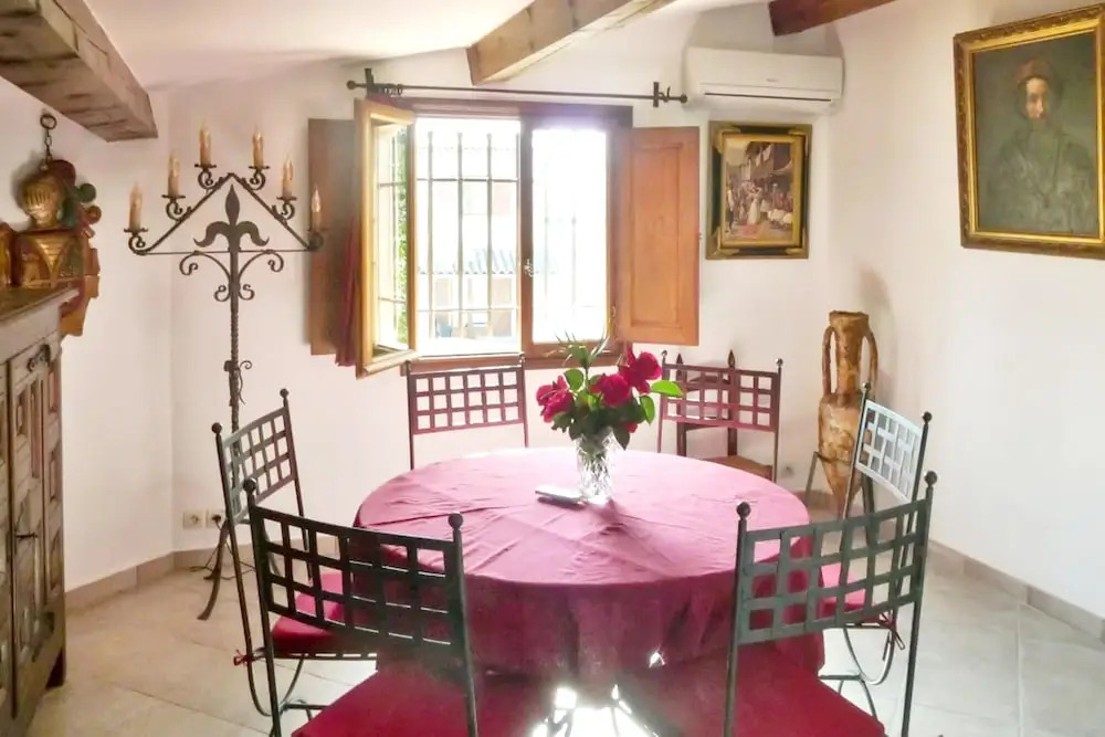 House With 4 Bedrooms in La Gaude, With Wonderful Mountain View, Priva