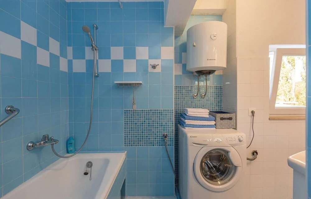 Beautiful Home in Blato na Cetini With Wifi and 3 Bedrooms