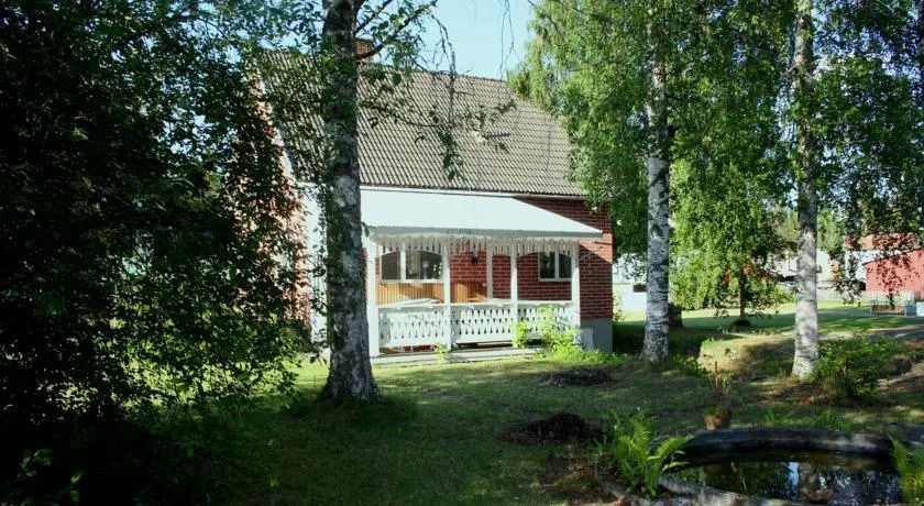 Pike Paradise Lodge