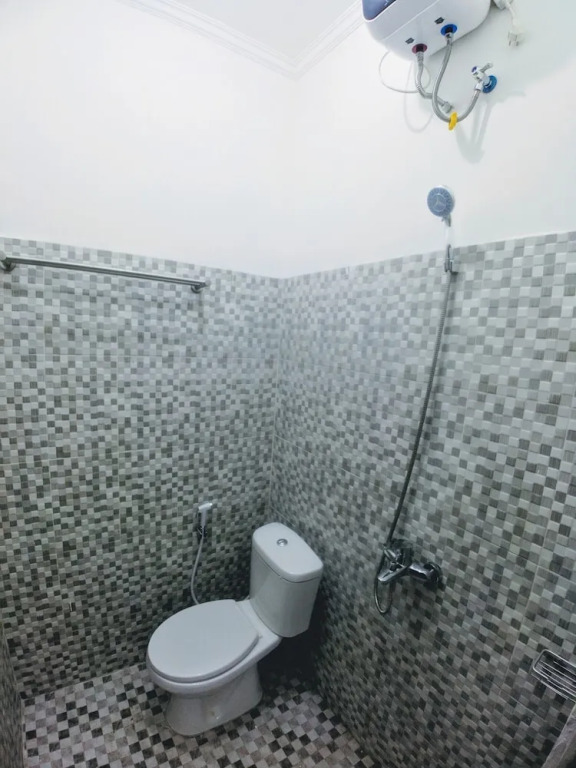 RedDoorz near Exit Toll Jatiwarna 2
