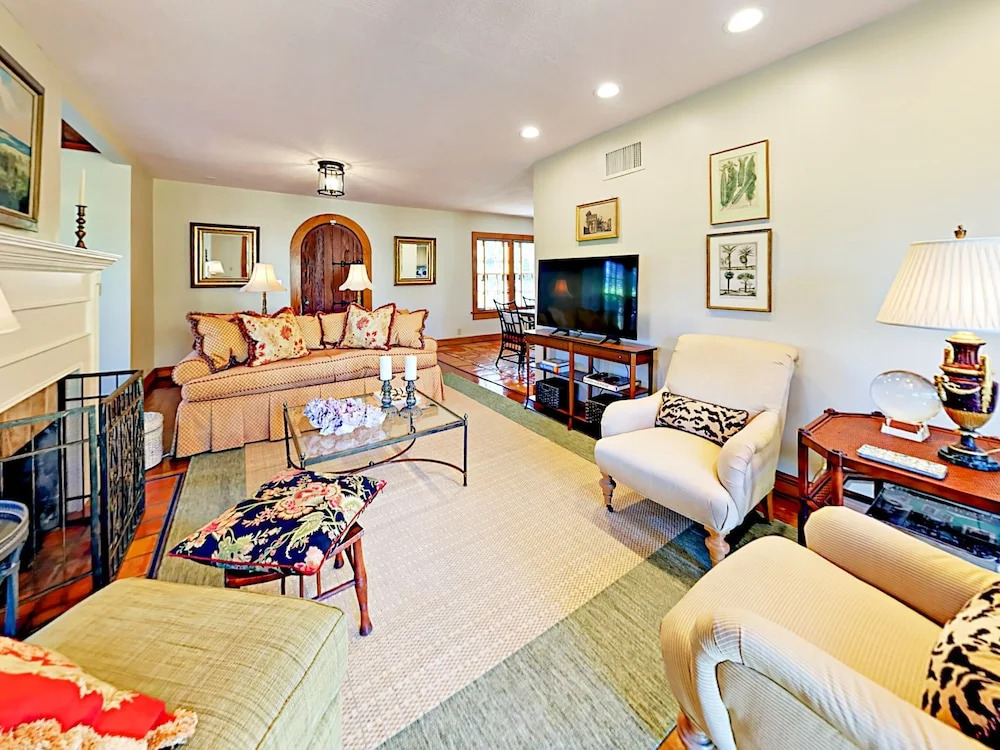 Old Northwood - 3 Br Home