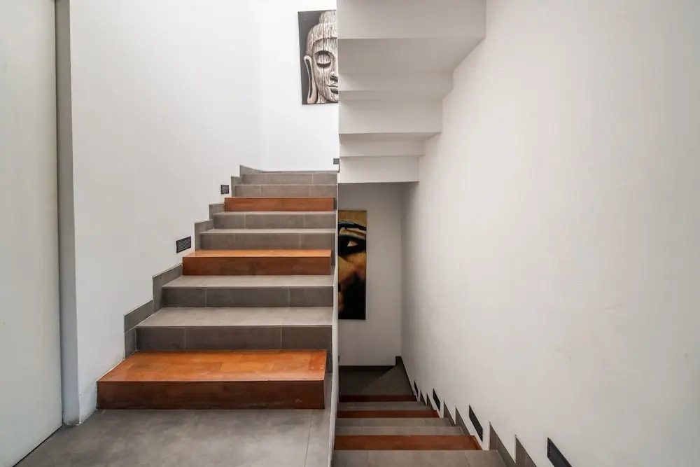 Colorful Private Villa 3 BR, Seminyak With Staff