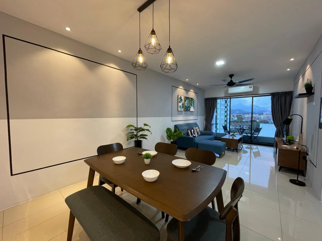 Ipoh Waterpark Homestay 7-12pax 3 Or 4Bedrooms Pool or City View with 2parking