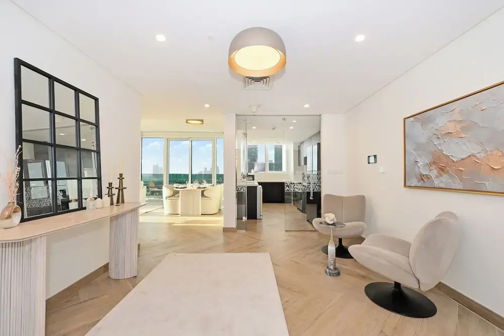 2501-Bloomfields Luxurious 3BR  West Res