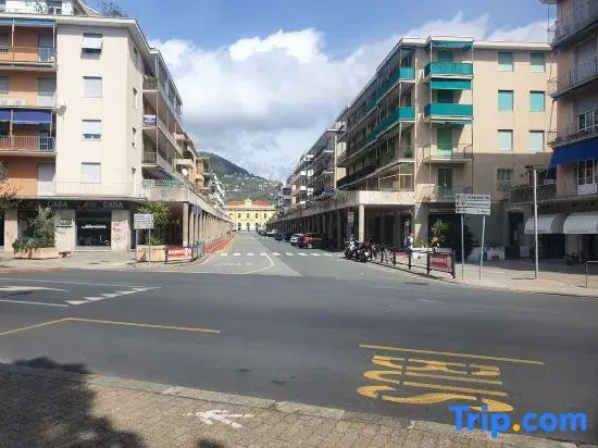 Sestri Viale Roma 15 Superior