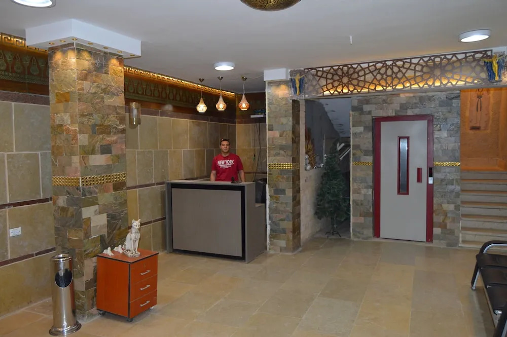 Lila motel