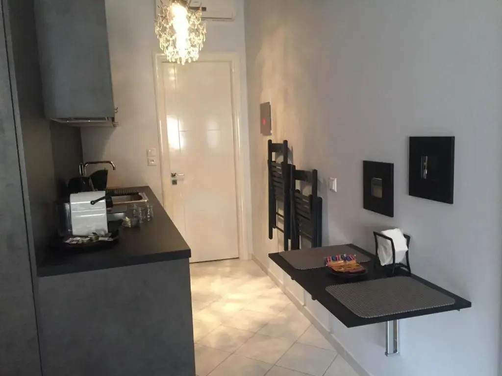 ALL SEASONS Luxury Suites1
