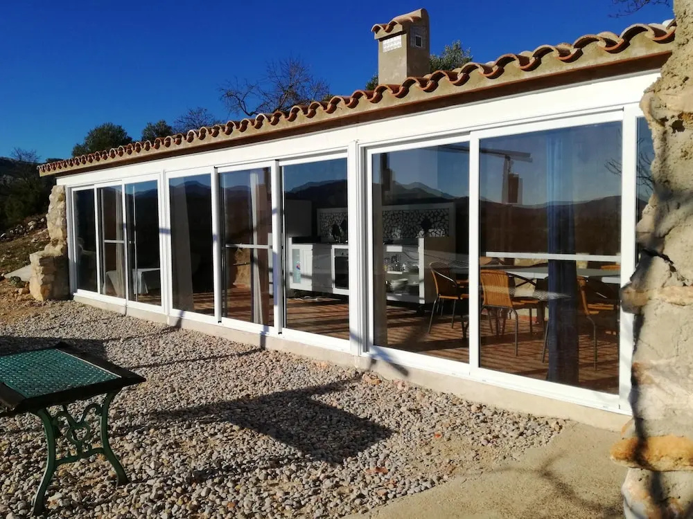 House With 3 Bedrooms in Rossell, With Wonderful sea View and Enclosed