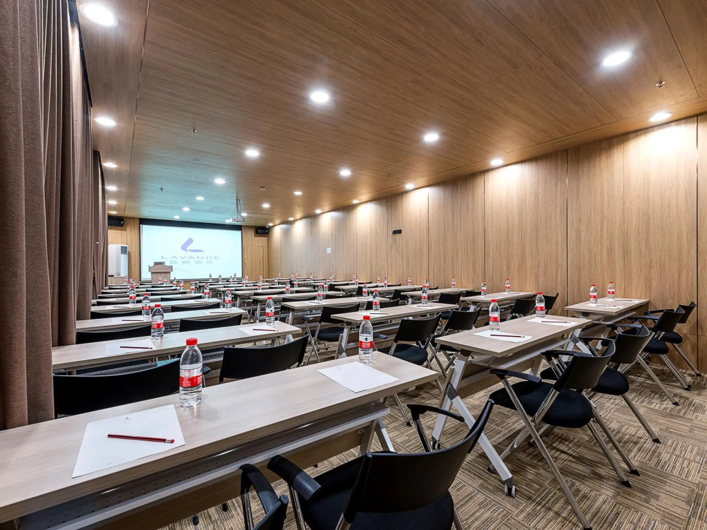 Lavande Hotel (Zhongshan Shiqi Daxin Xinduhui,North of Zhongshan Railway Station)