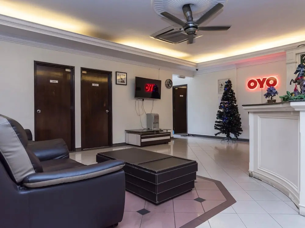 Golden Horse Hotel by OYO Rooms