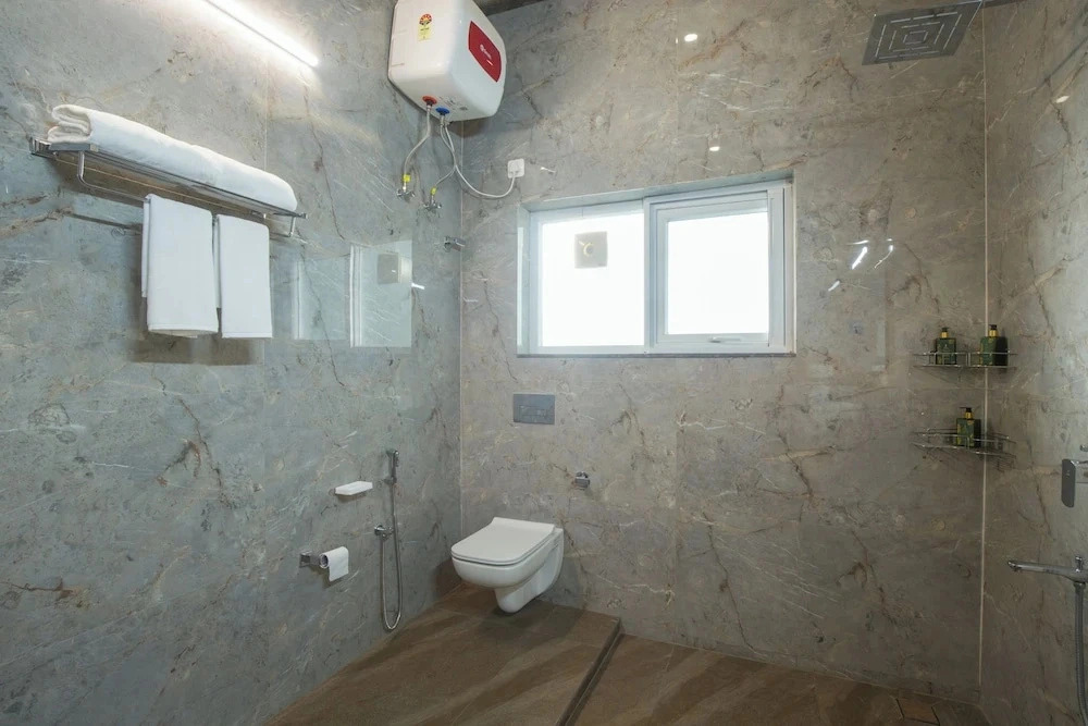 ELIVAAS Fleur De Lis 4 BHK Villa
