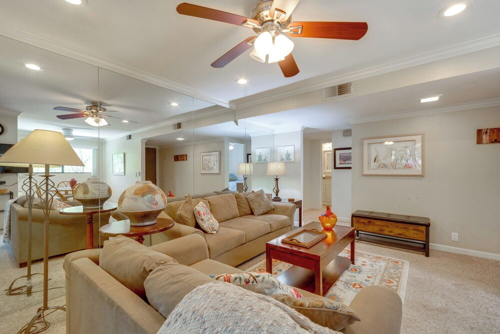 5 Mi to Dtwn! Extended-stay Palm Springs Condo
