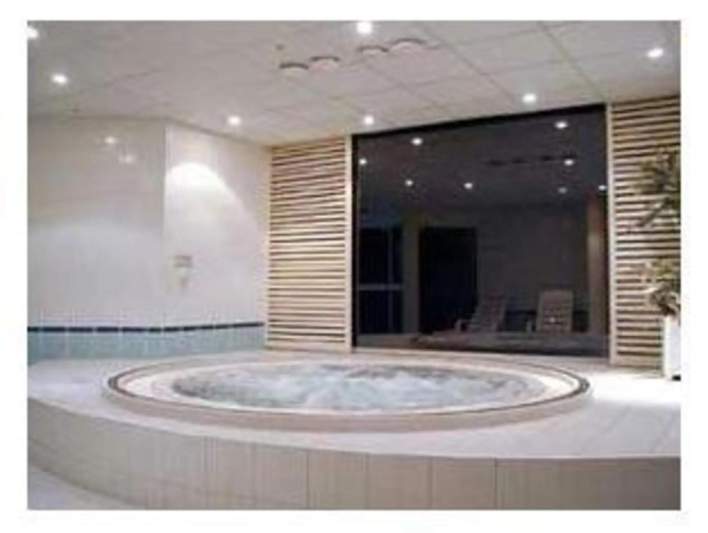 Best Western Hôtel Grand Parc Marne La Vallée
