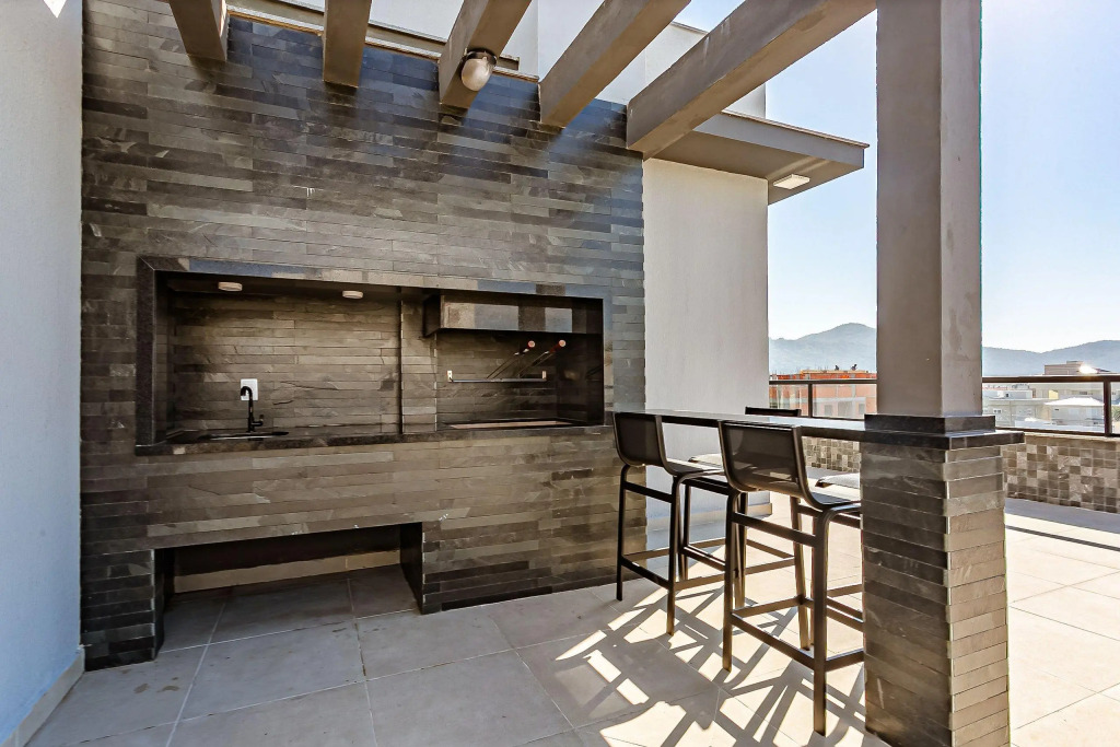 Studio c/ piscina no terraço 900m da praia STI102