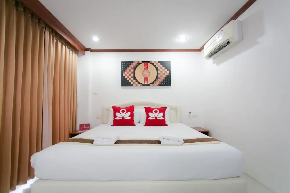 ZEN Rooms Patong Nanai 8
