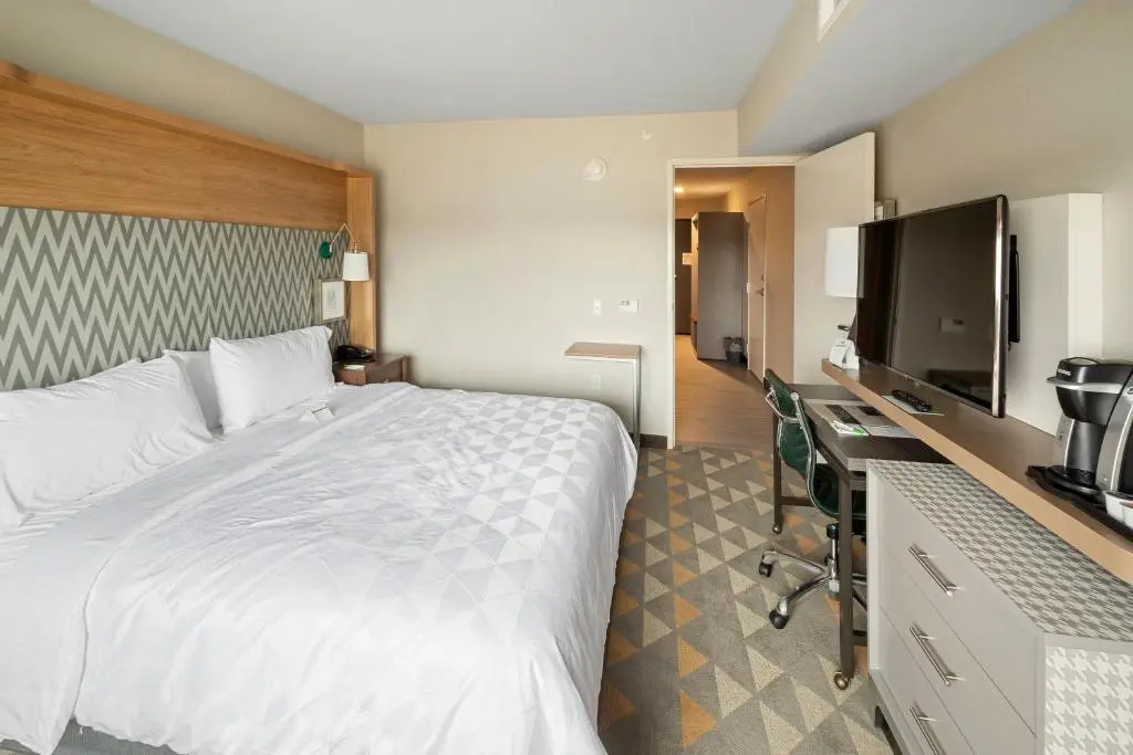 Holiday Inn & Suites Decatur-Forsyth by IHG