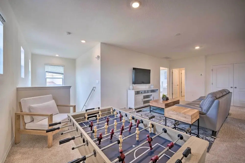 Private Pool & Resort Perks: Home in Davenport