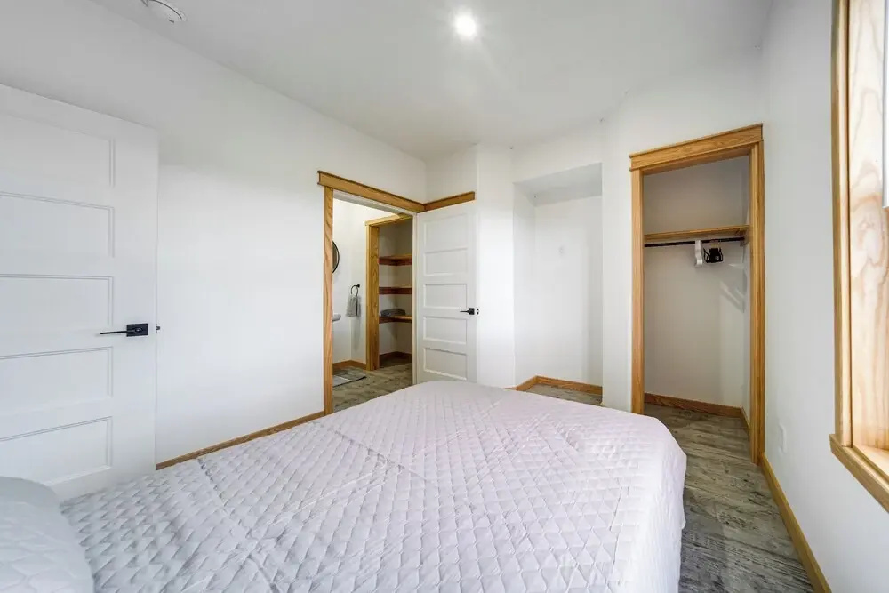 4 Mi to Lake Erie: Condo in Golf Community