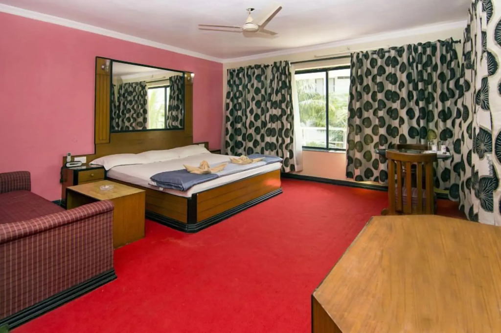 Hotel Dolphin