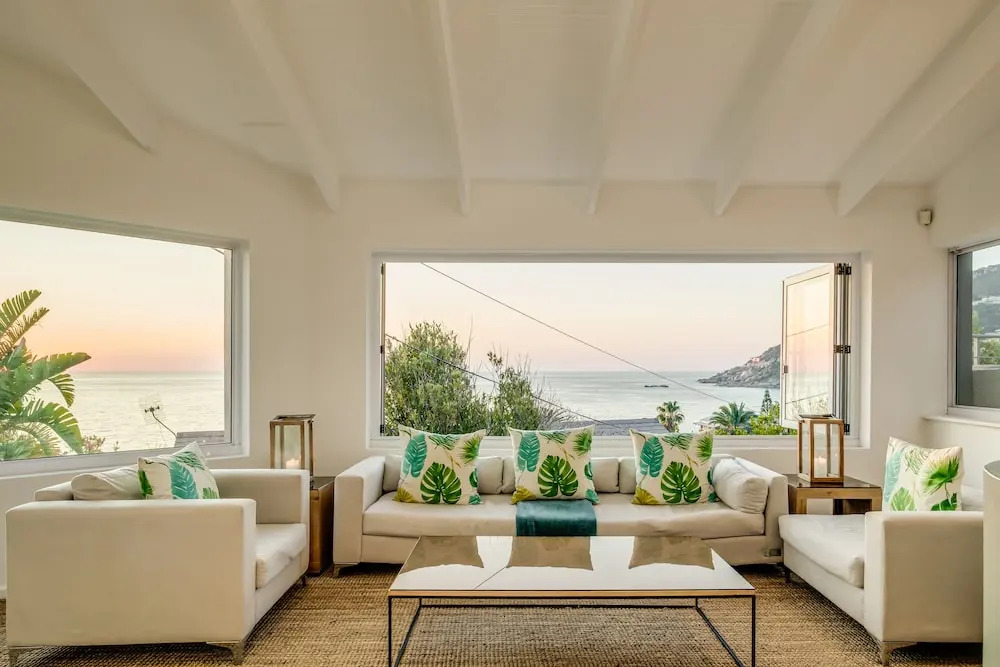 Bungalow on 4th