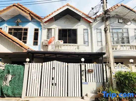 Wealth House 3BR walkable to walking StBeach