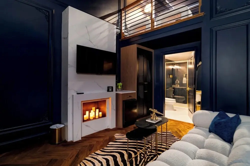 The Highliner Hotel