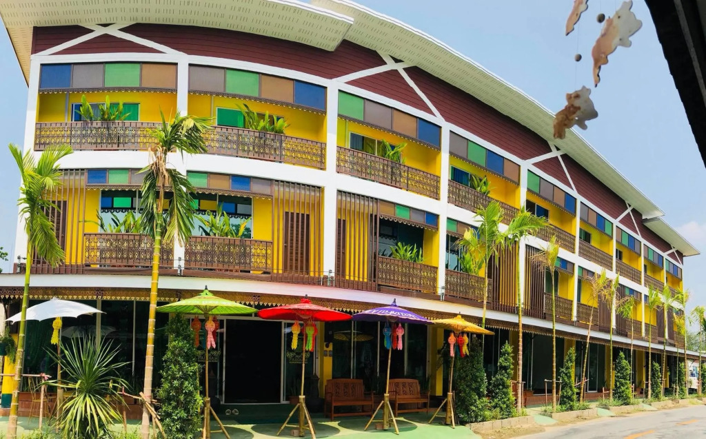 Faikham Hostel