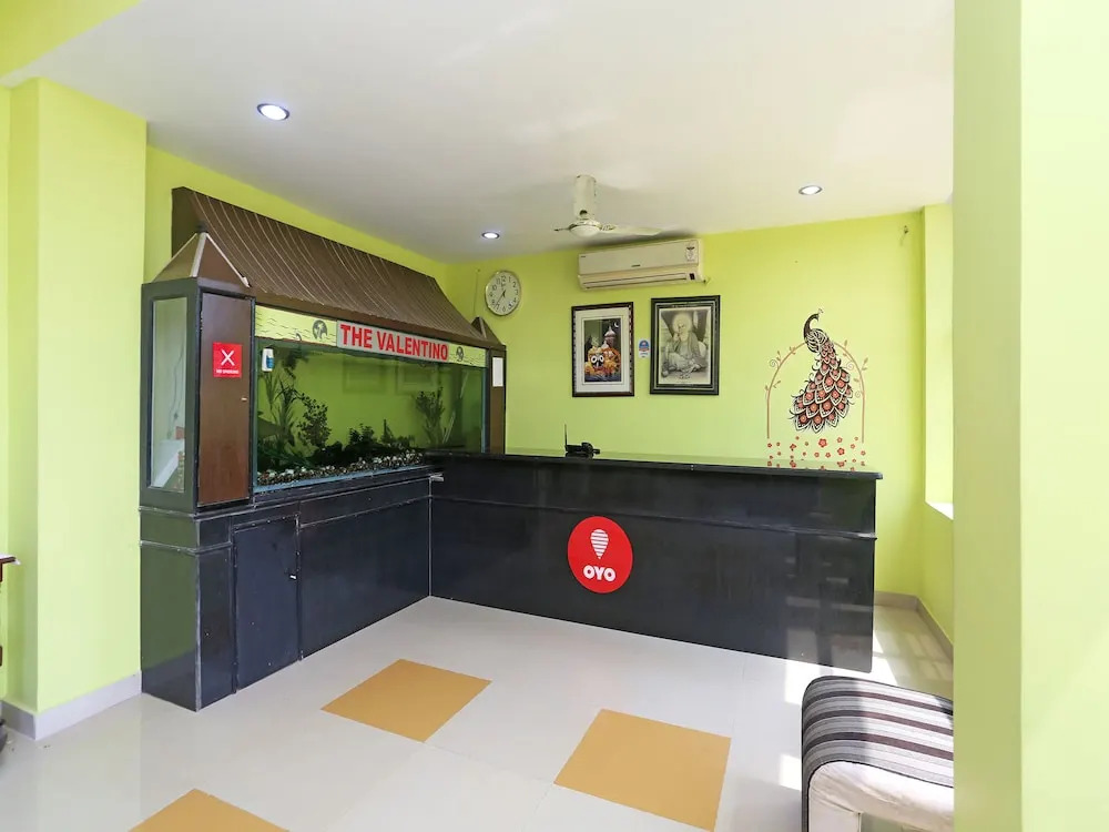 OYO 3072 Royal Villa