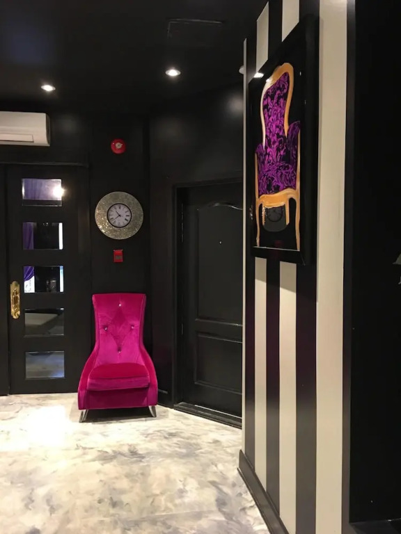 Studio in Montréal, With Enclosed Garden and Wifi