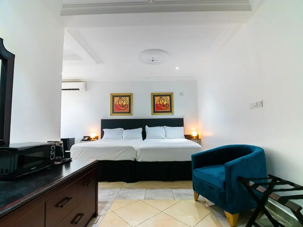 KoKo Palm Inn LTD