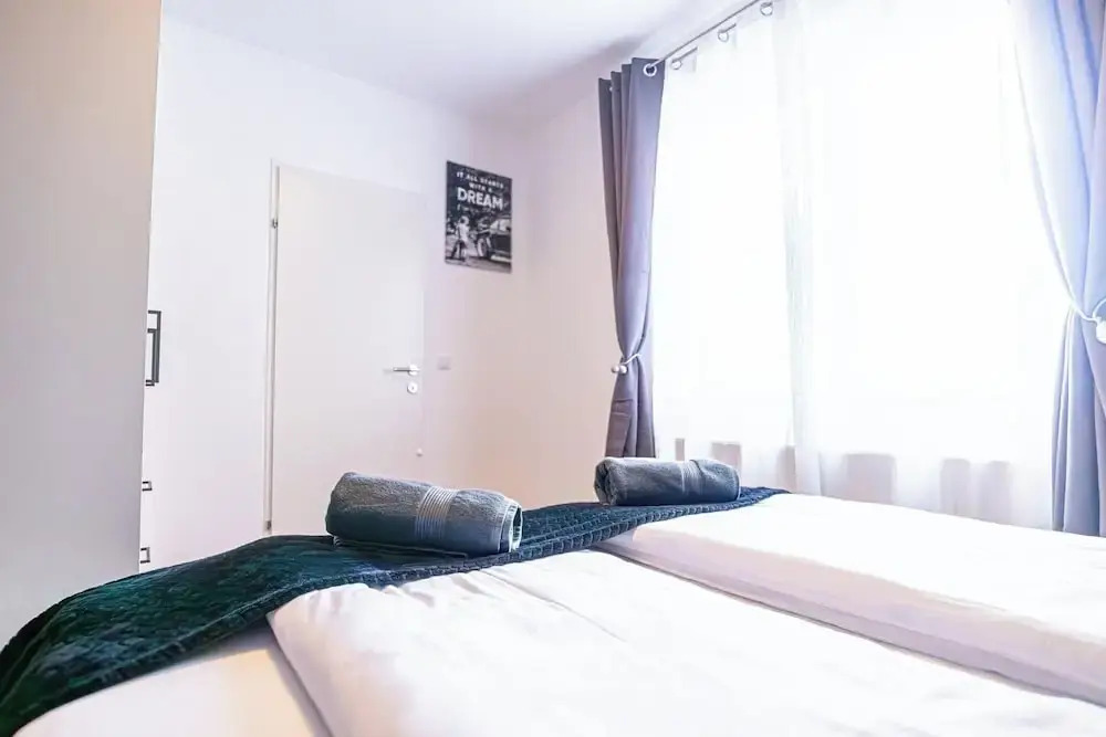 Comfy 1BR 1LR Apt Donaustadt Zones