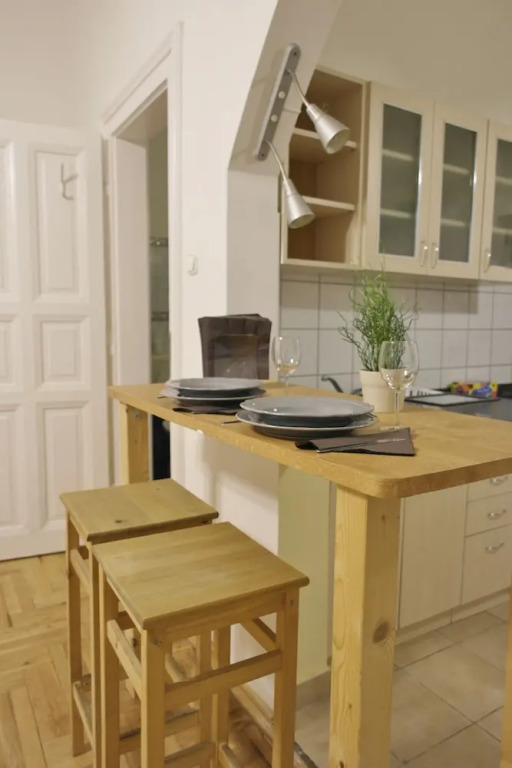 Budget Apartment by Hi5 - Hold Street