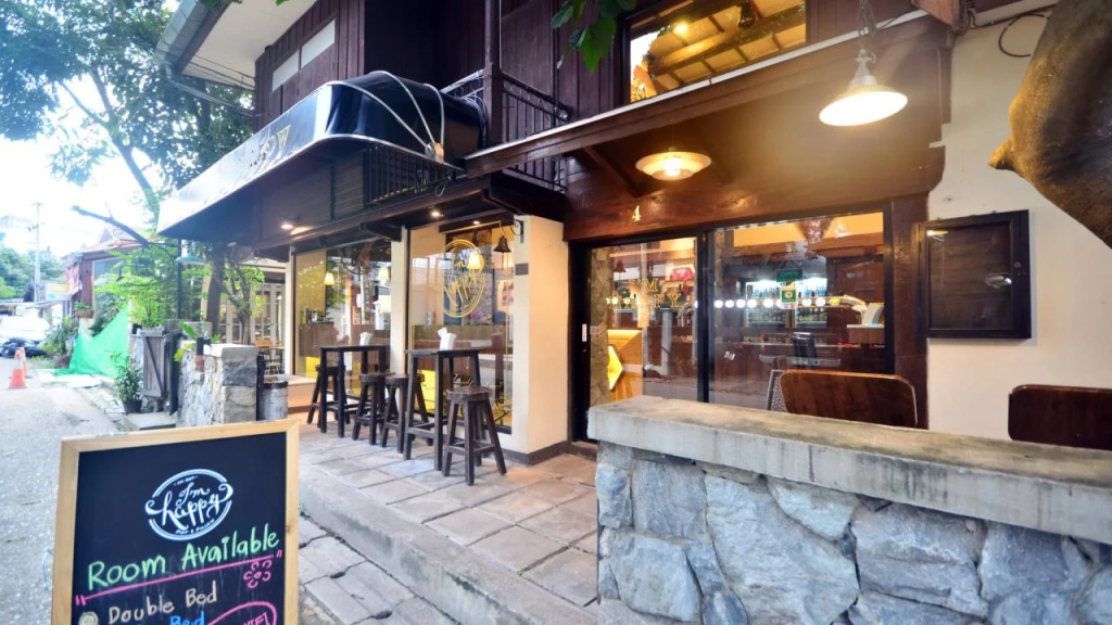 Charcoa House & Cozy Hotel