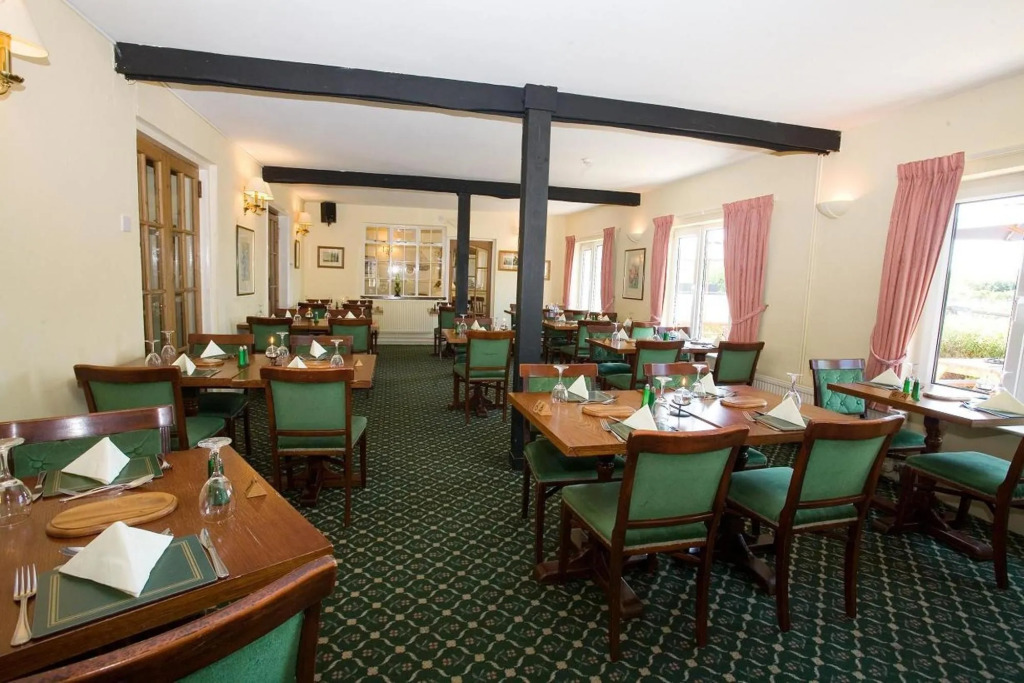 Wayford Bridge Inn Hotel