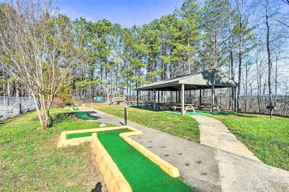 Riverfront Ellijay Cabin w/ Deck + Pool Access!