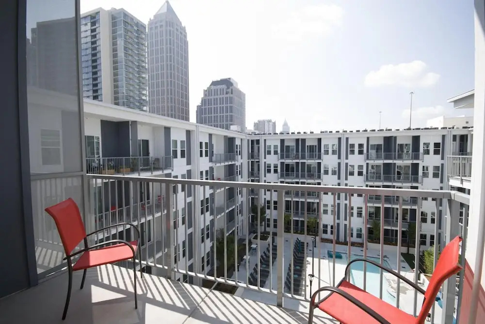 S2ba Modern 2-br Walkable in Midtown 1 Block From Marta