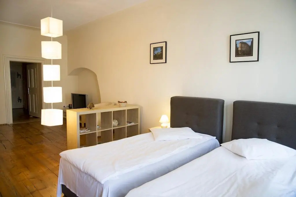 Schiller Apartment