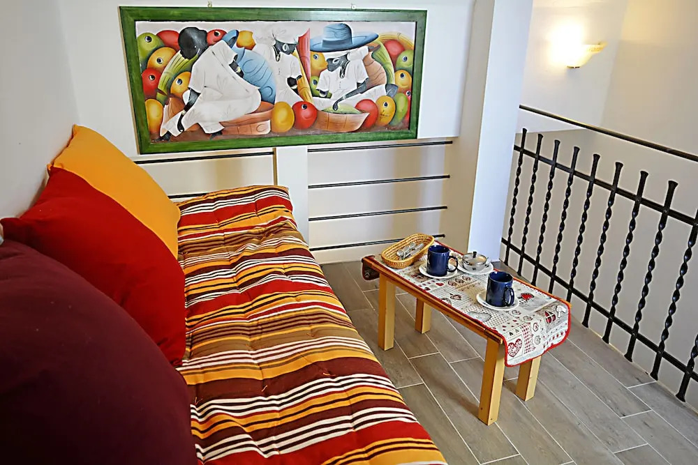 Colonna Apartment with Terrace