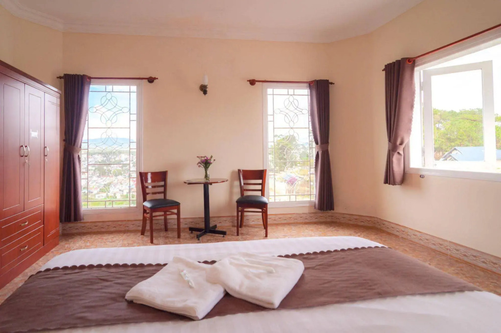 Robin Hill Guesthouse