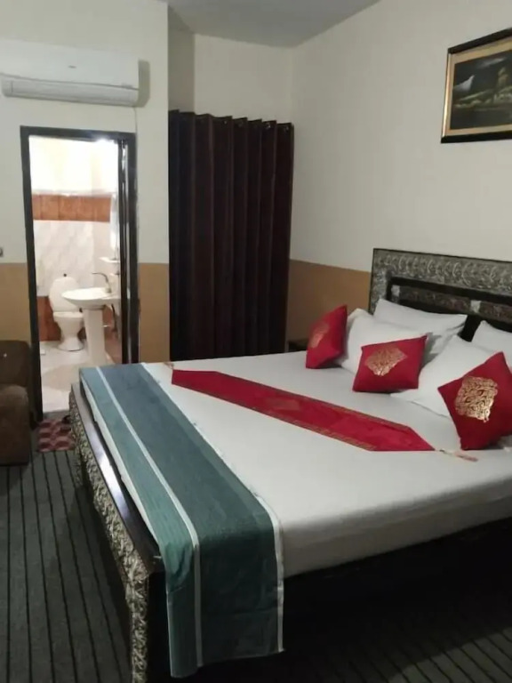 Royal palace hotel