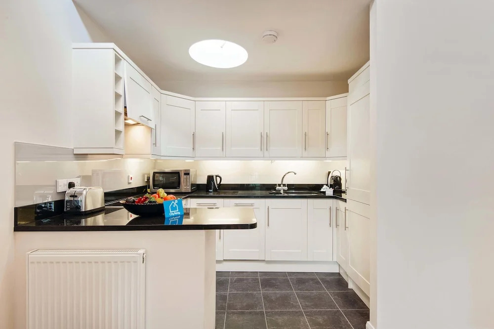 The Lexham Mews Gem - SCR