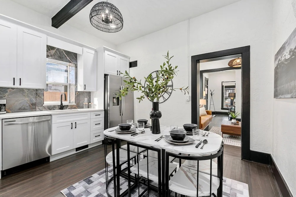 Old Town Retreat w/ Hot Tub Steps From Csu!