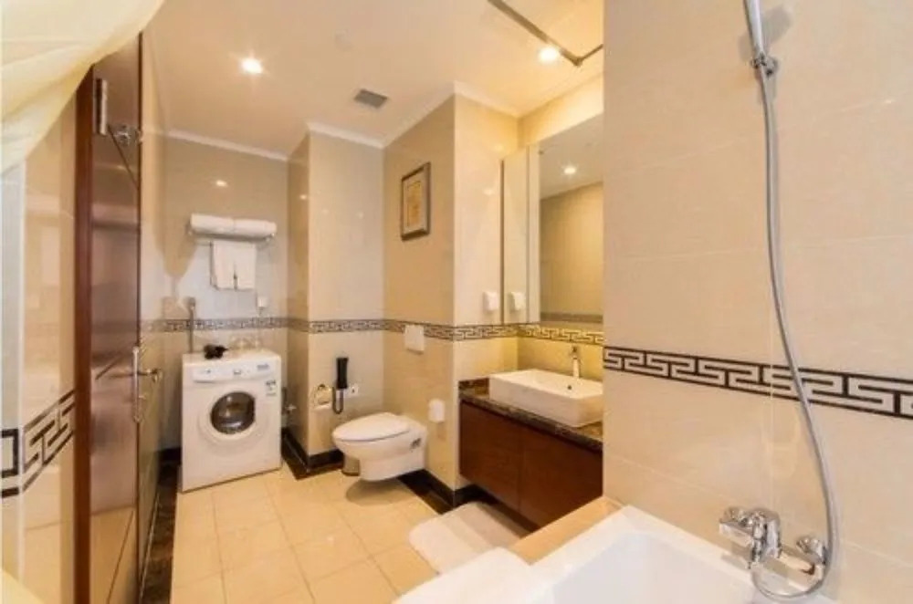 Qingdao Center Hotel and Apartment