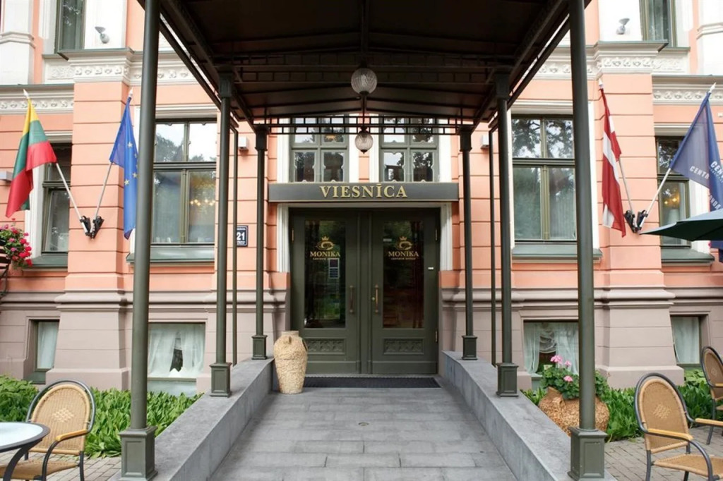 Отель Monika Centrum